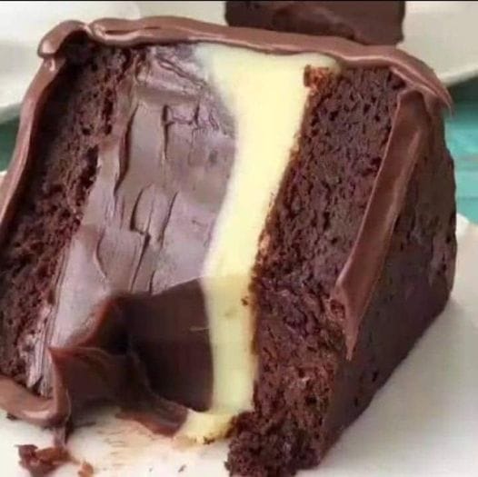 Chocolate Cake Swiss Roll - A Decadent Delight in Every Bite