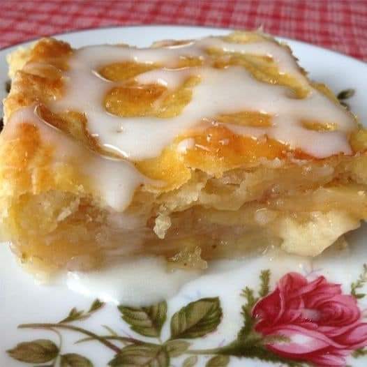 Flaky apple pies bars Recipe