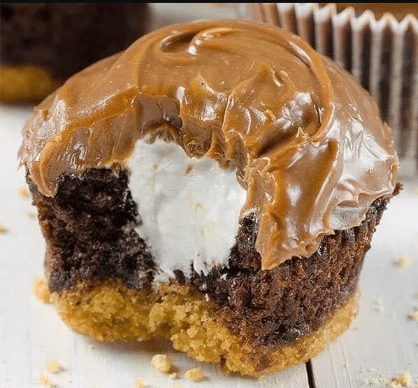 DREAMY HERSHEY’S S’MORES CUPCAKE!!!