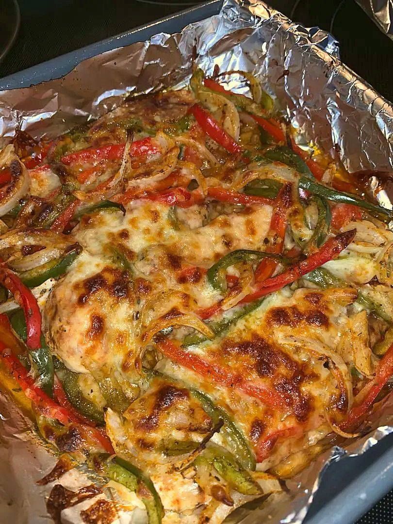 HEALTHY CHICKEN FAJITA CASSEROLE – A CHEESY, FLAVORFUL AND NUTRITIOUS MEAL!!!