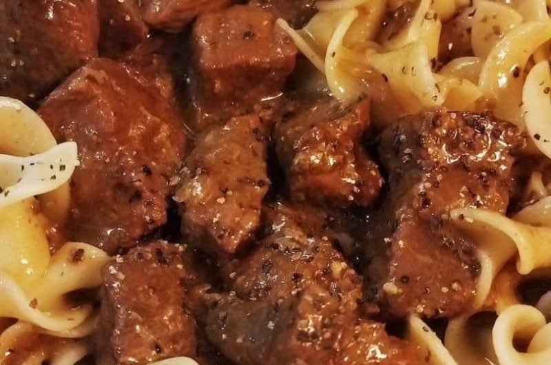 BEEF TIPS, EGG NOODLES AND CREAMY GRAVY