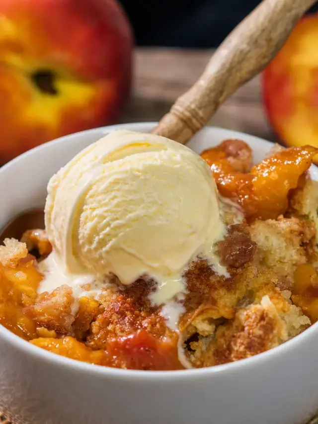 Southern Peach Cobbler with Butter Crust